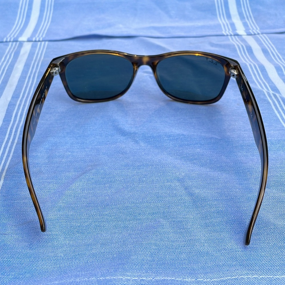 Ray Ban P. - Picture 6 of 10